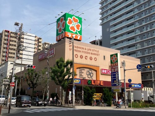スーパー　ライフ天神橋店（スーパー）まで269m