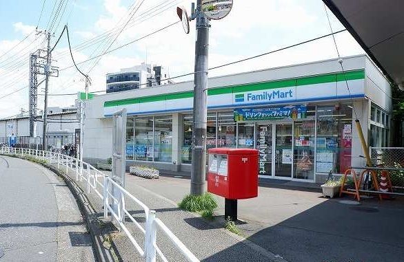 コンビニ　ファミリーマート秋津駅北口店（コンビニ）まで900m