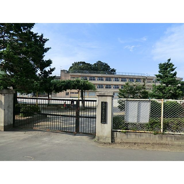 小学校　土浦市立東小学校（小学校）まで520m