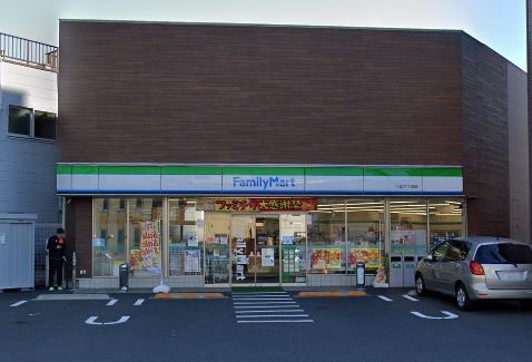 コンビニ　ファミリーマート（コンビニ）まで340m