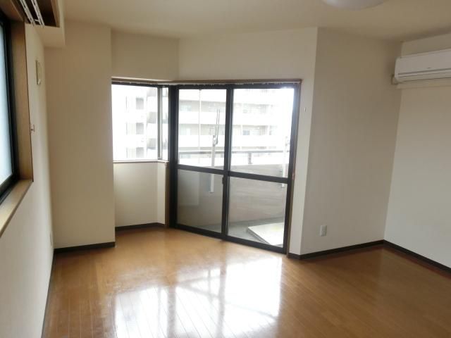 その他部屋・スペース　★2面採光の明るいお部屋★