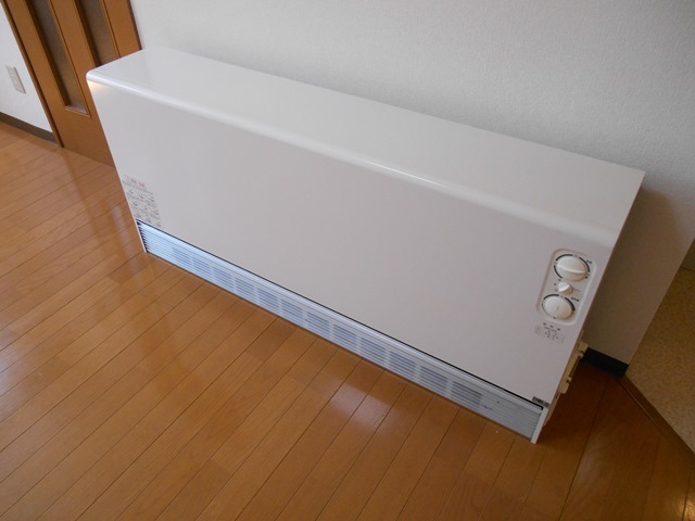 その他設備　蓄熱式暖房