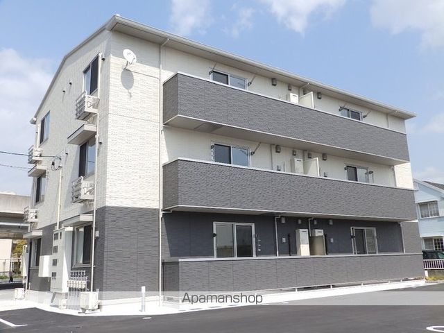 ブランネージュ新山口IIの外観写真
