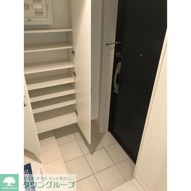 玄関　同タイプ写真　※現況優先