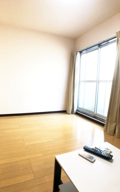 居室・リビング　別部屋同仕様タイプ