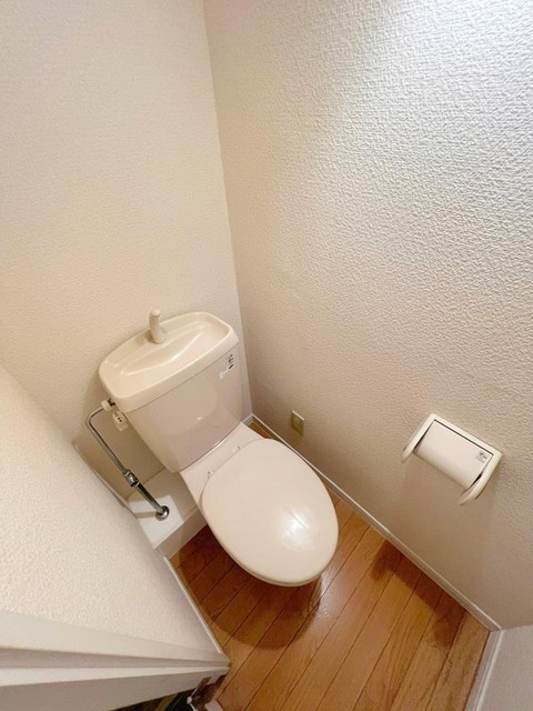 トイレ　別部屋同仕様タイプ