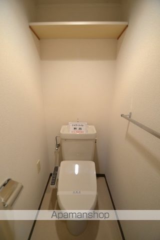 広島電鉄宇品線 皆実町六丁目駅 徒歩3分 7階建 築37年のトイレ写真