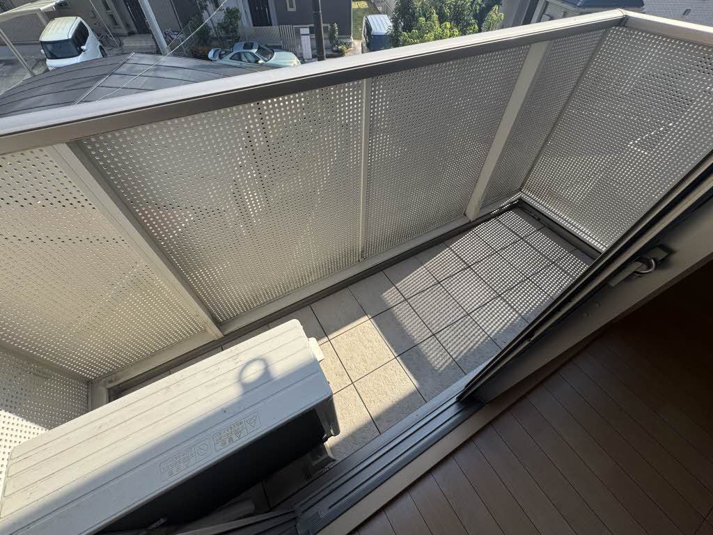 バルコニー　たまにはお庭で休日を過ごしてみるのもよいかもしれません
