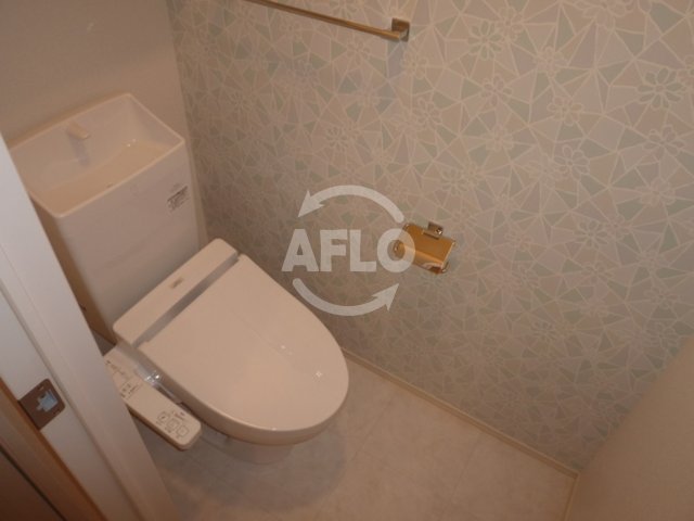 トイレ　ランビエンス雅　温水洗浄便座