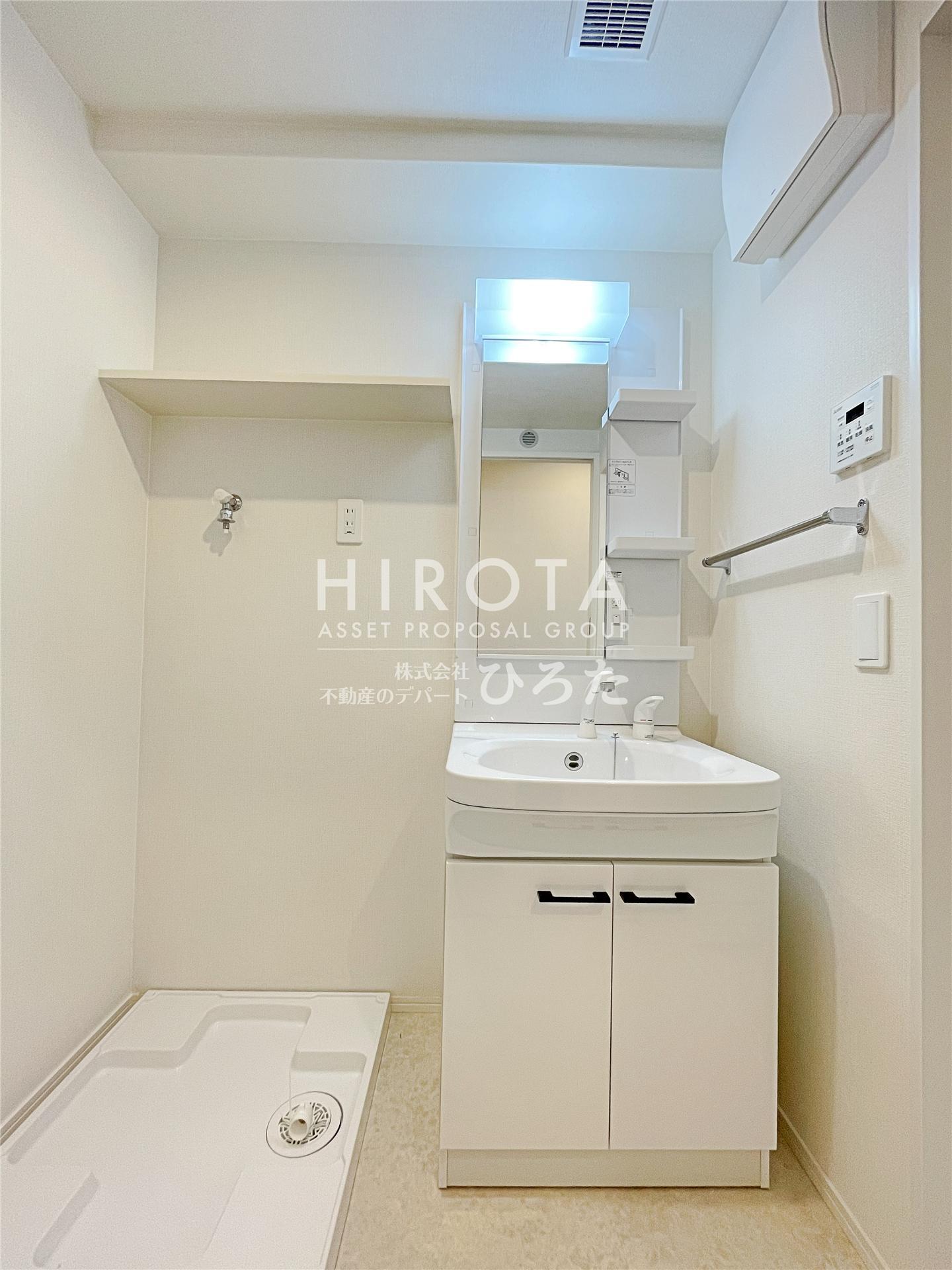 洗面設備　同仕様写真になります。