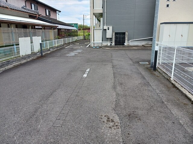 駐車場　敷地内駐車場完備♪