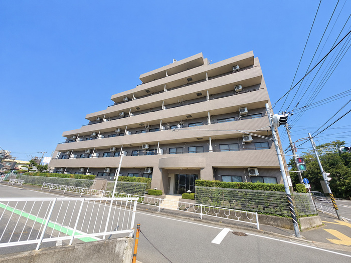 アンビエンス相模大野の外観写真