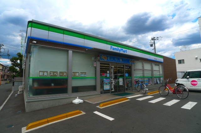 コンビニ　ファミリーマート東大和向原店（コンビニ）まで331m