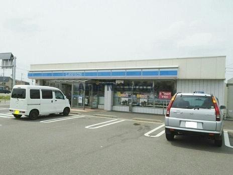 コンビニ　ローソン長岡左近店（コンビニ）まで404m