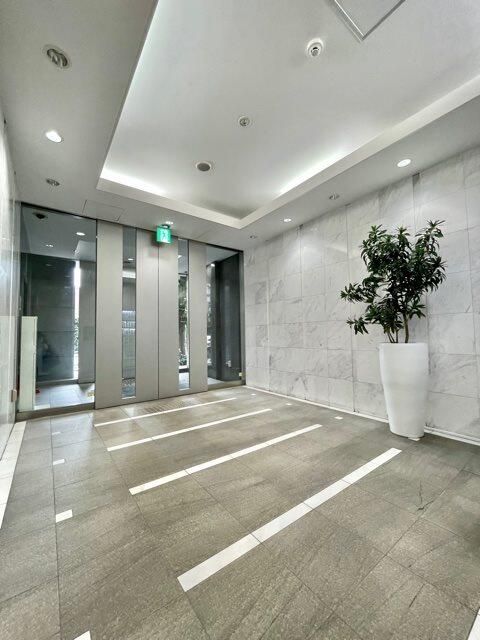 東京メトロ有楽町線 護国寺駅 徒歩1分 11階建 築19年の外観写真