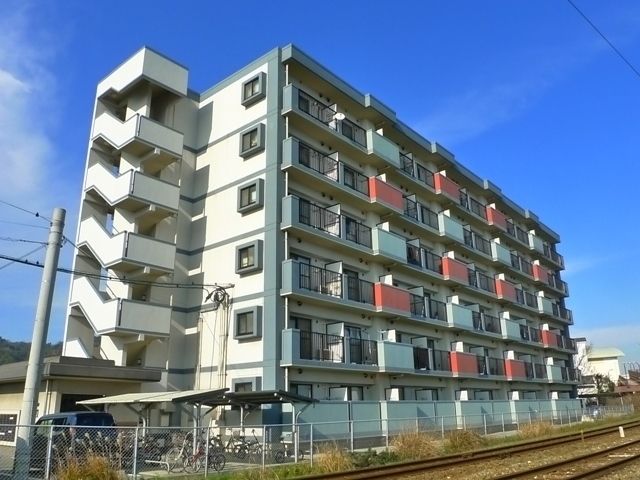 グレイスガーデン岬の山の外観写真