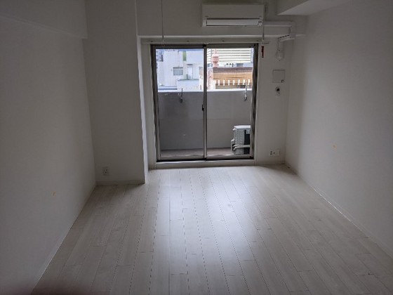 居室・リビング　※別部屋の写真です