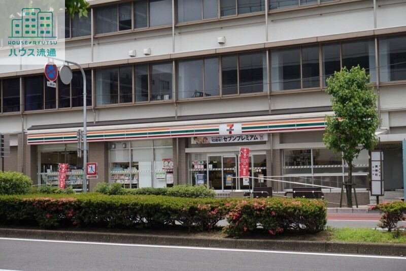コンビニ　セブンイレブン長崎万才町店（コンビニ）まで358m