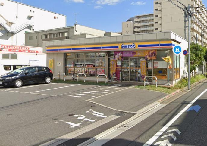 コンビニ　ミニストップ（コンビニ）まで300m