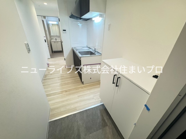 イノベ寝屋川大利町の玄関写真
