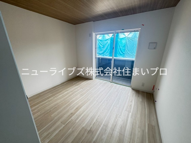 イノベ寝屋川大利町の内装写真