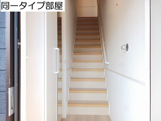 玄関　ゆったりとした玄関です（イメージ）