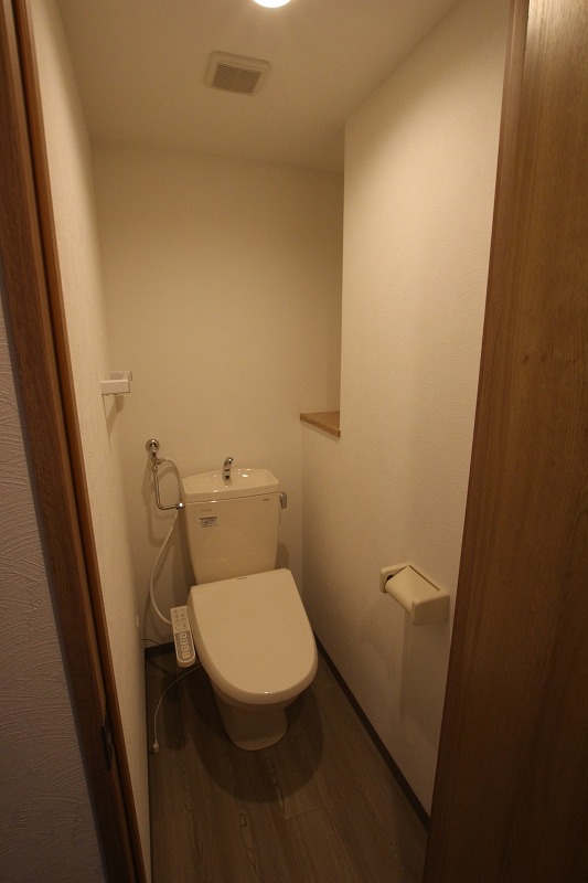 地下鉄東豊線 美園駅 徒歩5分 4階建 築10年のトイレ写真