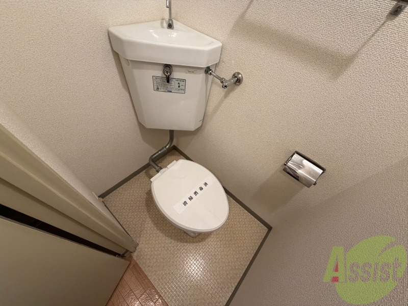 トイレ　こちらはトイレです。清潔感があり、安心して使用できます。