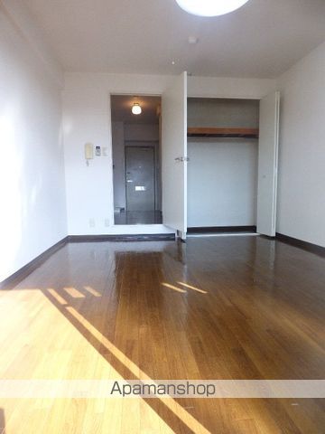 阪急宝塚線 服部天神駅 徒歩5分 7階建 築28年の居間写真