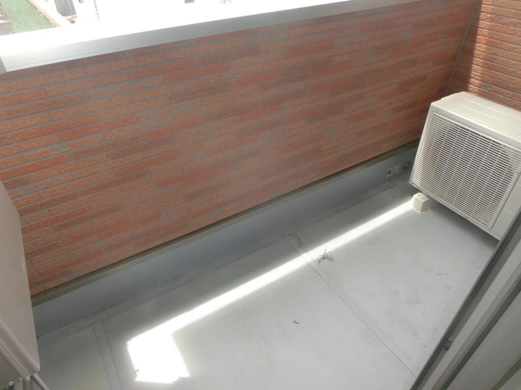 東武宇都宮線 東武宇都宮駅 バス乗車時間：25分 最寄りバス停で下車 徒歩5分 3階建 築9年の内装写真