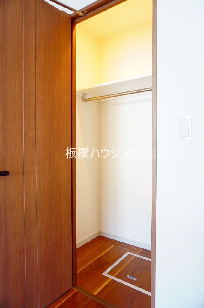 収納　ウォークインクローゼット