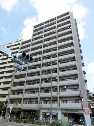 エントランス　清潔なエントランスです