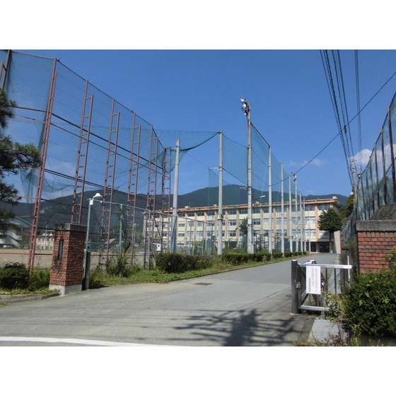 高校・高専　長野県坂城高校（高校・高専）まで1881m