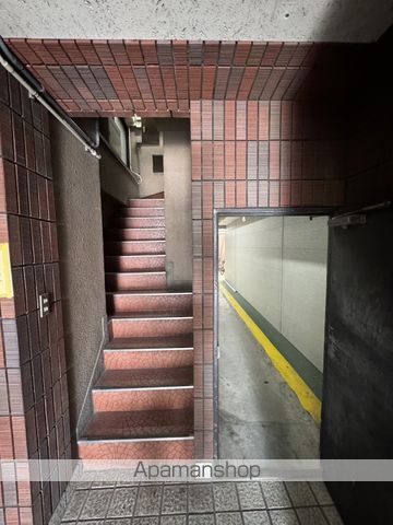 広島電鉄宇品線 日赤病院前駅 徒歩11分 5階建 築40年の外観写真