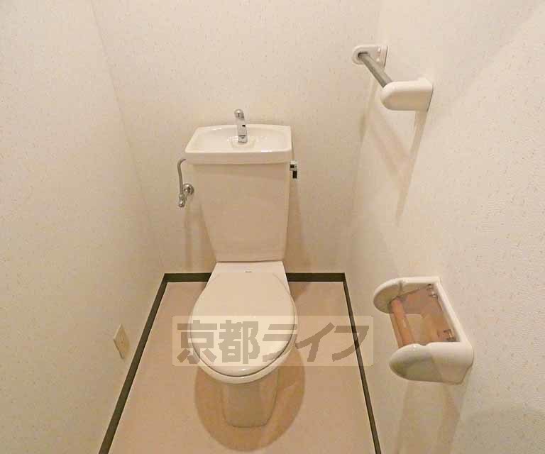ジュノー雅のトイレ写真