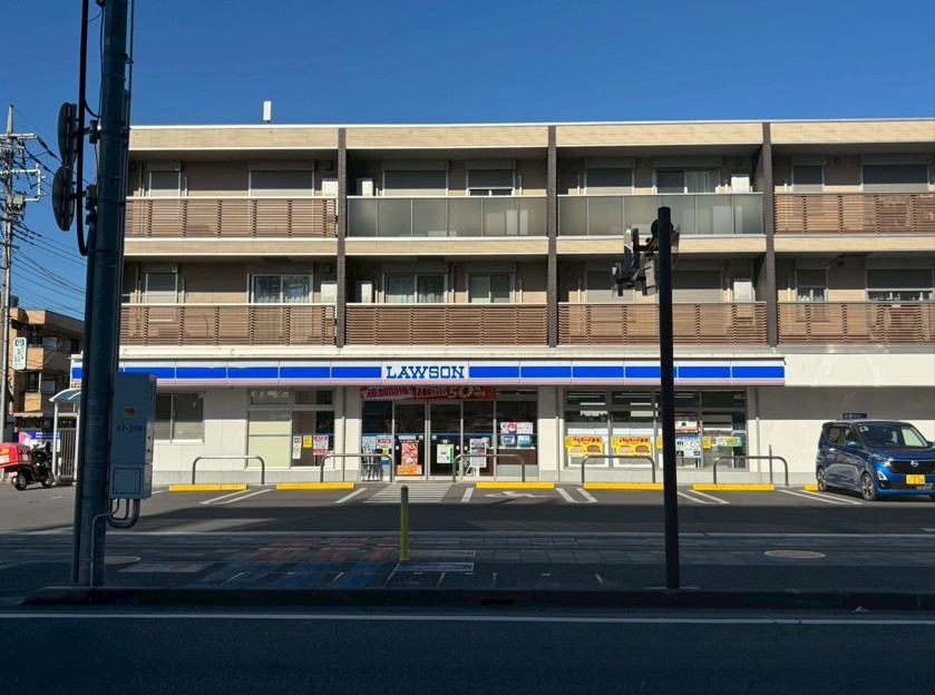 コンビニ　ローソン上尾柏座二丁目店（コンビニ）まで581m