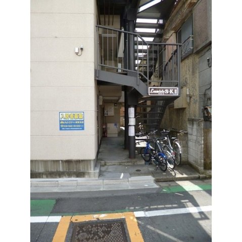 エントランス　エントランス
