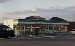 コンビニ　ファミリーマート つくばみらい絹の台店（コンビニ）まで1452m