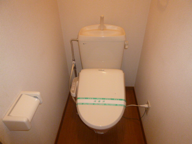 トイレ　ウォシュレット
