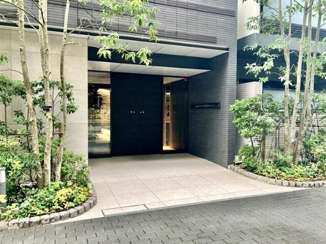 エントランス　分譲タイプです