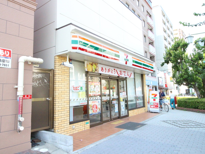 コンビニ　セブンイレブン（コンビニ）まで500m