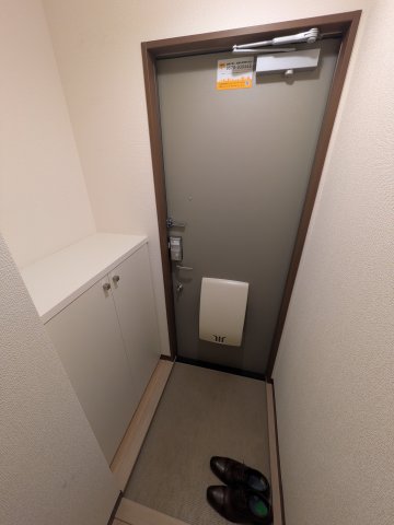 フォレストAの玄関写真