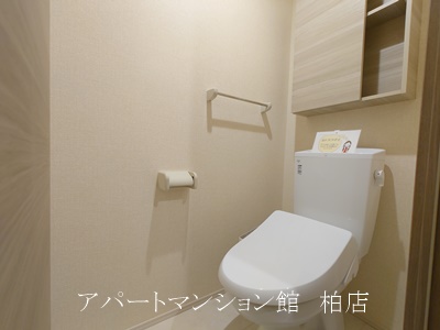 トイレ　同施工会社、同型タイプです
