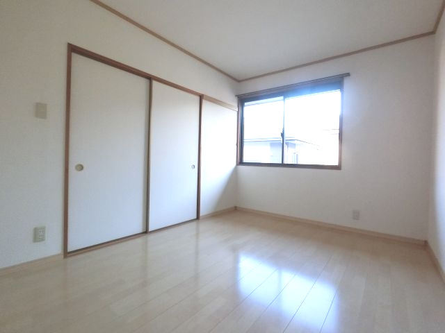 ＪＲ成田線 成田駅 バス乗車時間：30分 最寄りバス停で下車 徒歩2分 2階建 築30年の内装写真