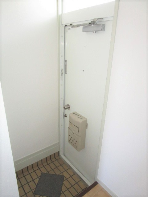玄関　別部屋参考画像