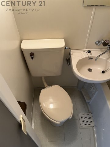 トイレ　浴室内にトイレあり