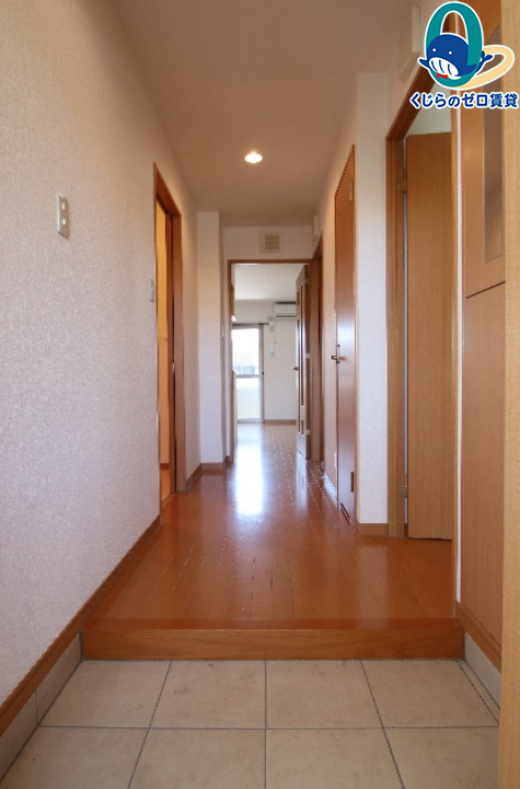 玄関　名古屋で一番初期費用の安い賃貸専門の不動産会社です(^^)