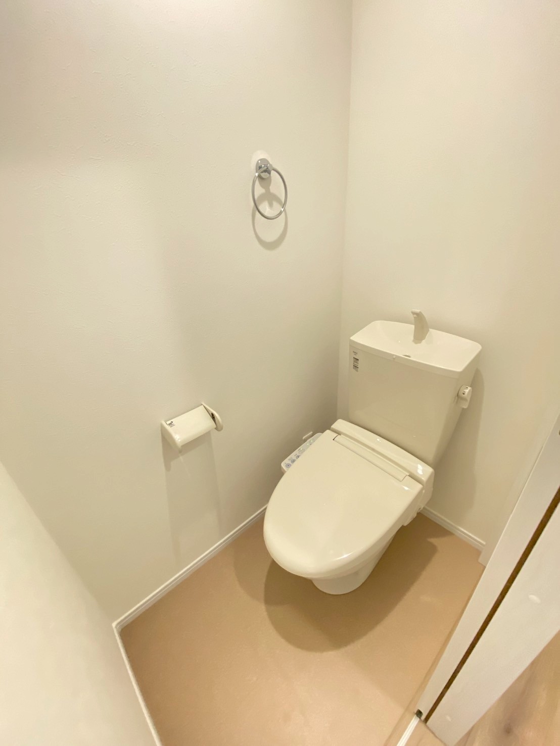 ＪＲ総武本線 都賀駅 徒歩10分 3階建 築2年のトイレ写真
