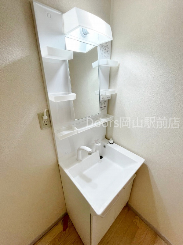洗面設備　別のお部屋の写真