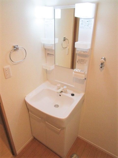 洗面設備　別号室の参考写真になります。